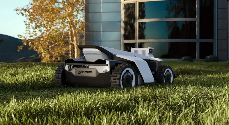 Segway Navimow -robottiruohonleikkuri nurmikolla